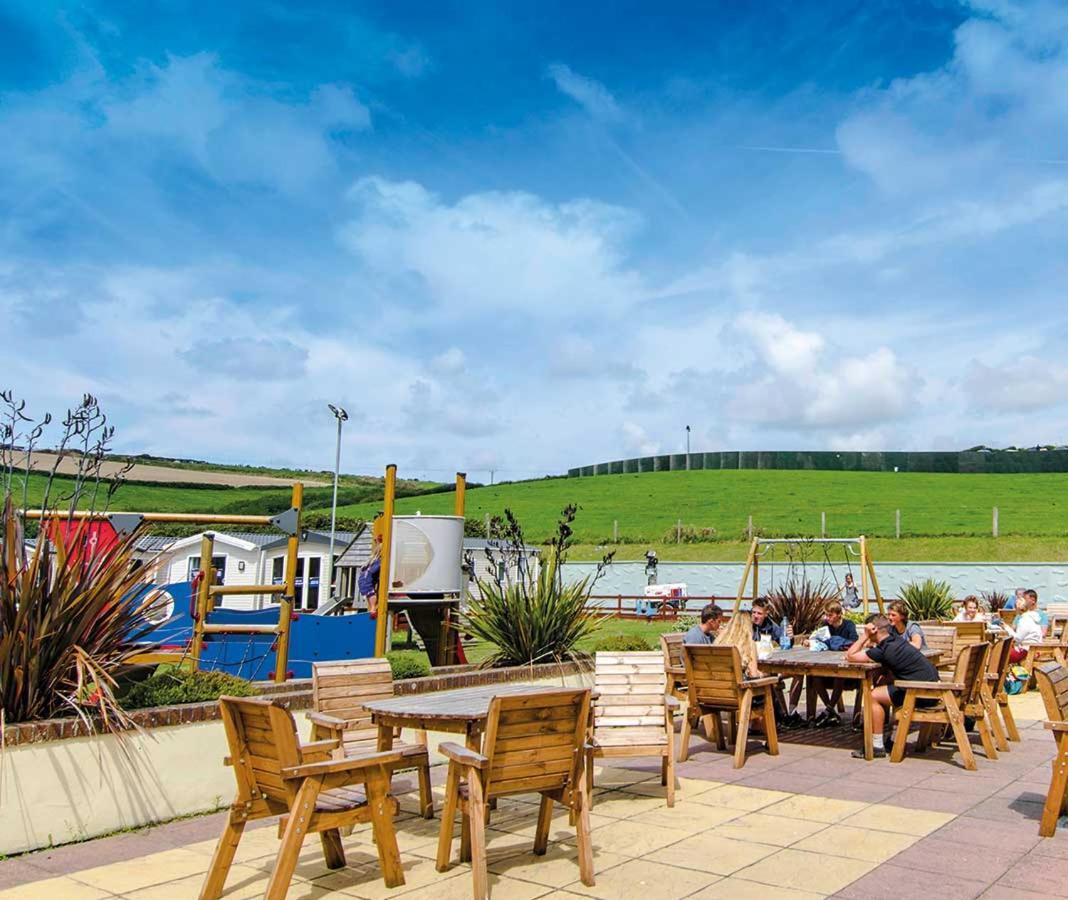 Porth Retreat At Newquay Bay Resort Exteriör bild